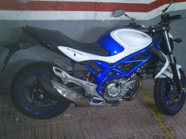 Se vende Suzuki Gladius