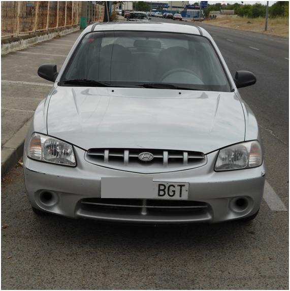 VENDO HYUNDAI ACCENT 1.3, 80 Cv, 3p, gris, muy buen estado