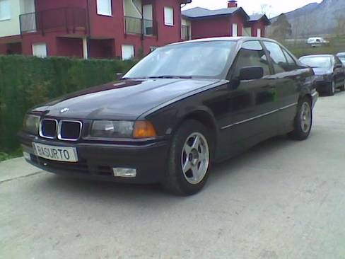 BMW Serie 3 325 TDS