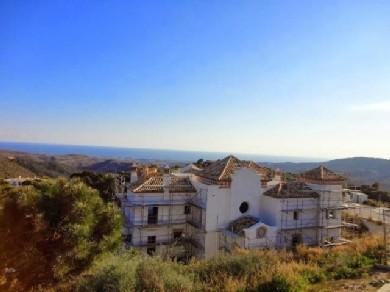 Chalet con 6 dormitorios se vende en Benahavis, Costa del Sol