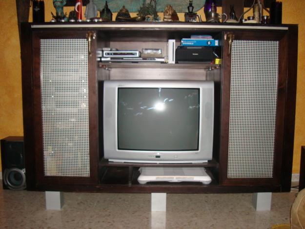 VENDO MUEBLE DE SALON+TV 28