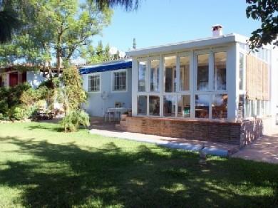 Chalet con 3 dormitorios se vende en Marbella, Costa del Sol