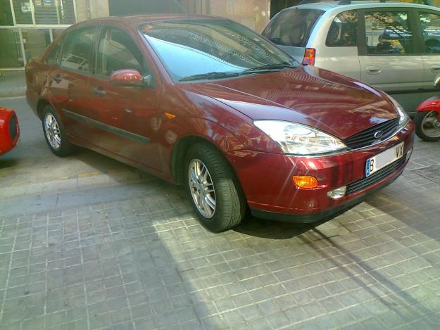 FORD FOCUS 1.6 I GHIA 5P