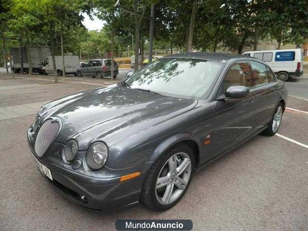 Jaguar S-Type V8 4.2 R