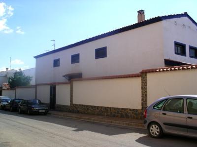 3b  , 2ba   in Alpera,  Castile-La Mancha   - 400000  EUR