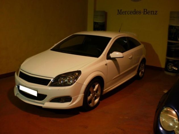 OPEL Astra GTC 1.6 Sport