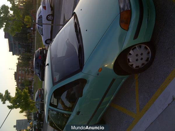 urge vender fiat punto en muy buen estado segunda dueña gasolina