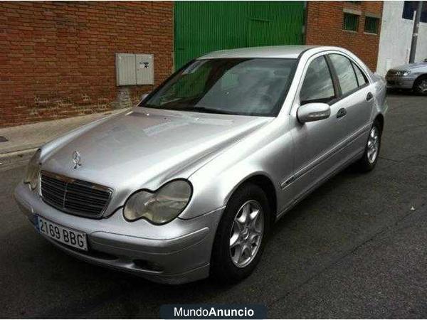 Mercedes-Benz C 180  Classic *12 MESES DE GAR