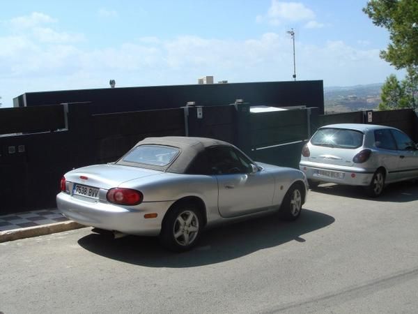 Vendo Mazda mx5 1.600 C.C. Y 115 C.V. Año: 2002.