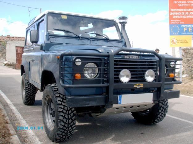 land rover defender 90