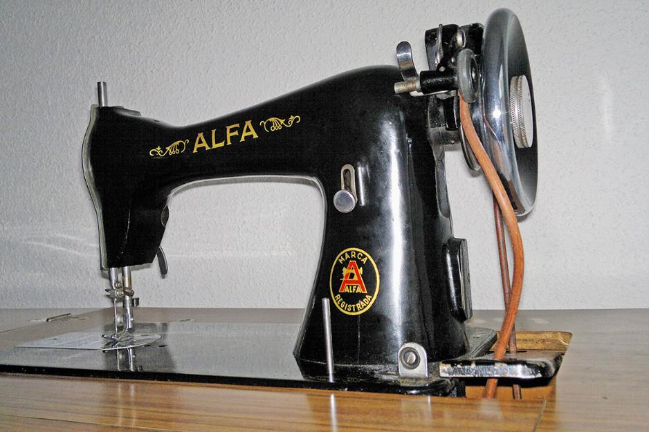 Maquina de coser ALFA perfectas condiones