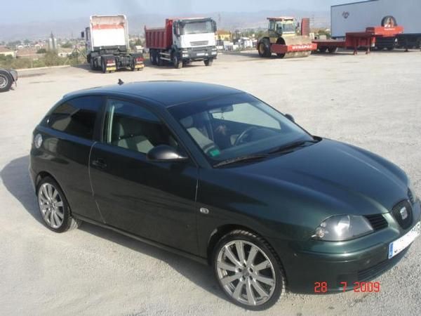 Seat Ibiza 1.4i  3900 Euros en Lorca