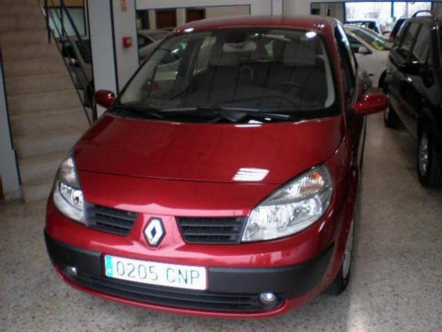 Comprar coche Renault SCENIC 1.6 16V EXPRESSION '03 en Fuenlabrada