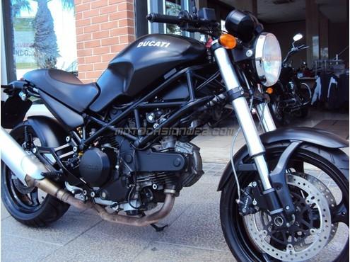 DUCATI MONSTER 695