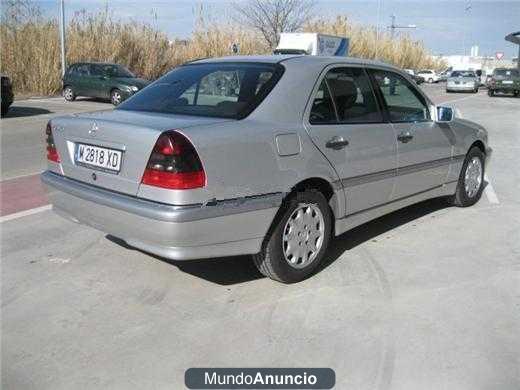 Mercedes-Benz Clase C C 240 ELEGANCE