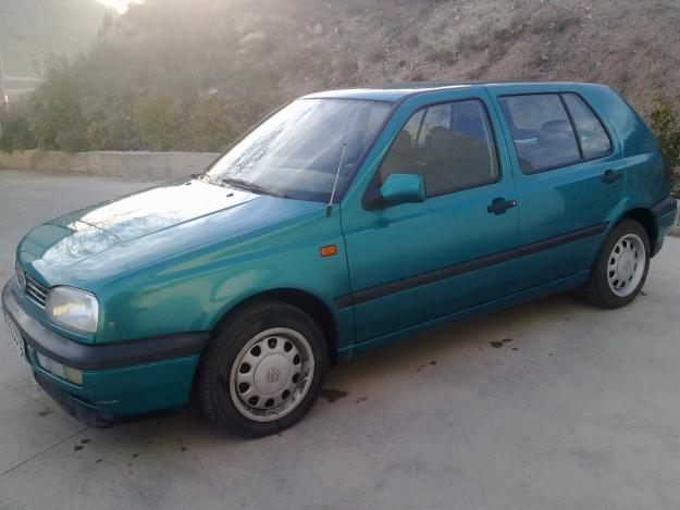 VOLKSWAGEN GOLF / COCHE AUTOMATICO-BARATO-POCOS KM-CON AIRE ACONDICIONADO EN MURCIA