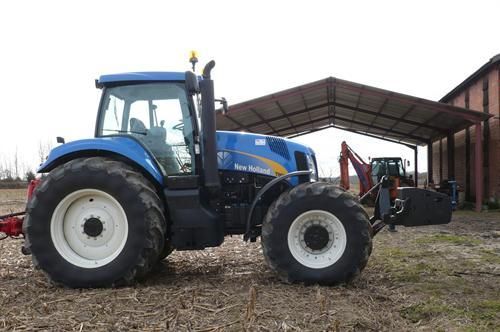 Tracteur  New Holland T 8020