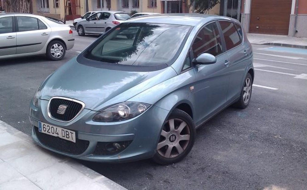 2004 seat altea 2.0 tdi stylance (140 c.v) azul