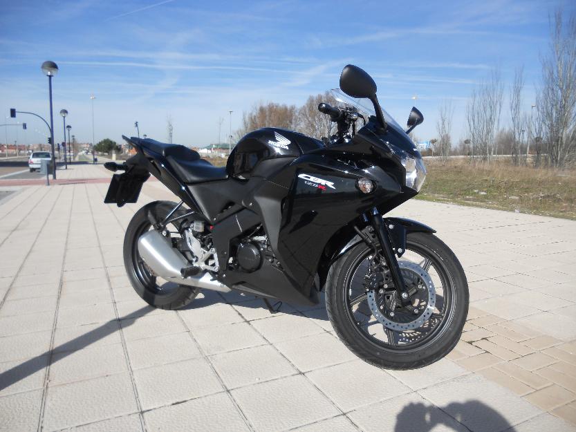 Moto honda cbr 125 r impecable!!!