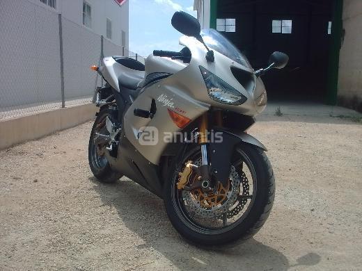 Vendo o cambio Kawasaki ZX 6R 636 de 2006 Por Kawasaki Z 750 de 2007 en adelante