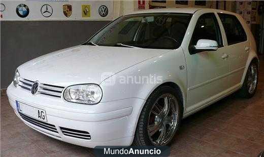 Volkswagen Golf 1.6 HIGHLINE