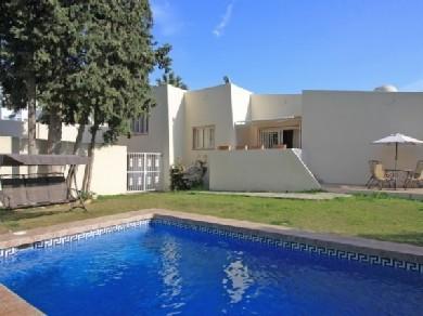 Chalet con 4 dormitorios se vende en Mijas Costa, Costa del Sol