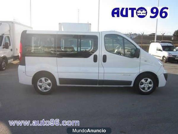 Renault Trafic 2.5 DCI PASSENGER PRIVILEGE C