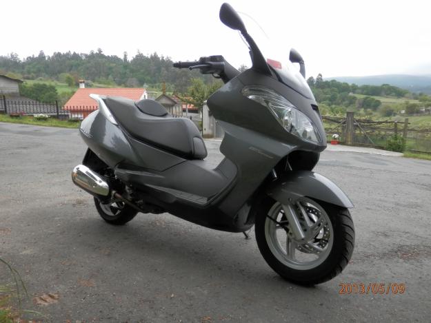 Se vende moto aprilia modelo arrecife 125