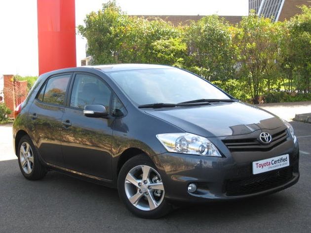 TOYOTA Auris 1.4D-4D Active