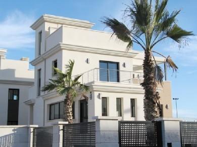 Chalet se vende en La Zenia, Costa Blanca