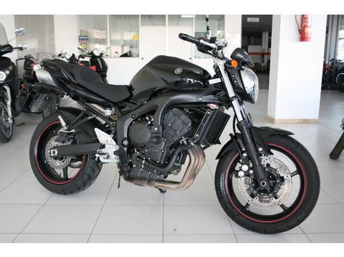 Yamaha FZ6N S2 con 5000Kms.