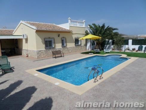 Chalet en venta en Arboleas, Almería (Costa Almería)