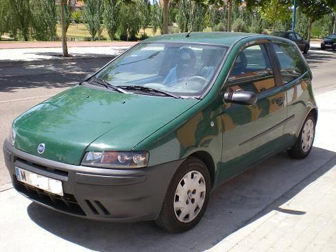 FIAT PUNTO 1.2 3P AÑO 2000 CON 68000 KM REALES