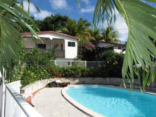 Bungalow : 2/6 personas - piscina - vistas a mar - bouillante  basse terre  guadalupe