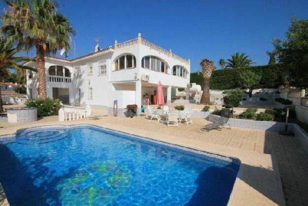 Chalet en venta en Alfàs del Pi (l'), Alicante (Costa Blanca)