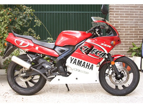 Vendo moto yamaha tzr checa en buen estado