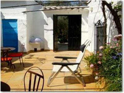 6b  , 3ba   in Iznajar,  Cordoba   - 330000  EUR