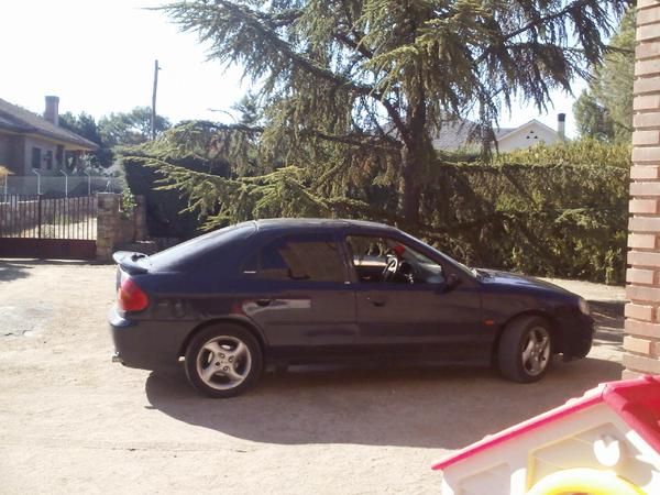 se vende ford mondeo v6