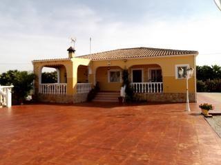 Chalet en venta en Catral, Alicante (Costa Blanca)