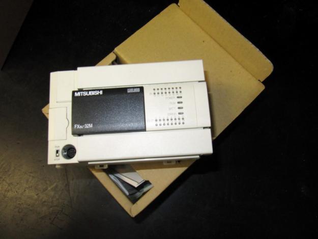 AUTOMATA PROGRAMABLE (PLC) MITSHUBISHI FX3U-32MR/DS