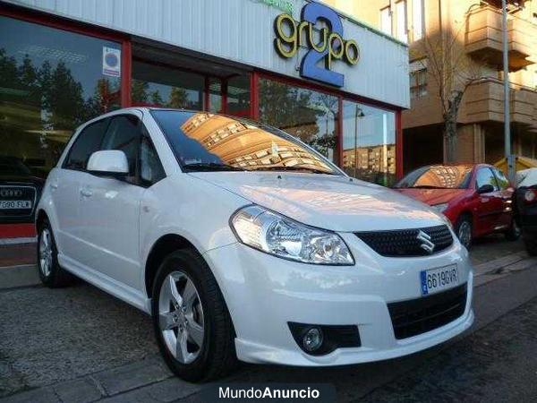 Suzuki SX 4 NAVI*TELEFONO* PARK-TRONIC*