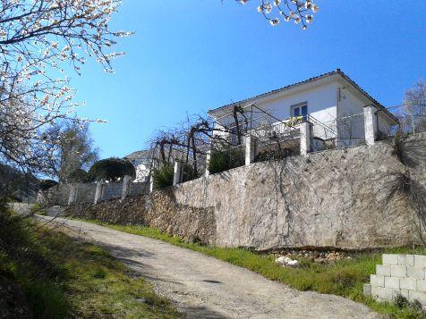 Chalet en Castillo de Locubín