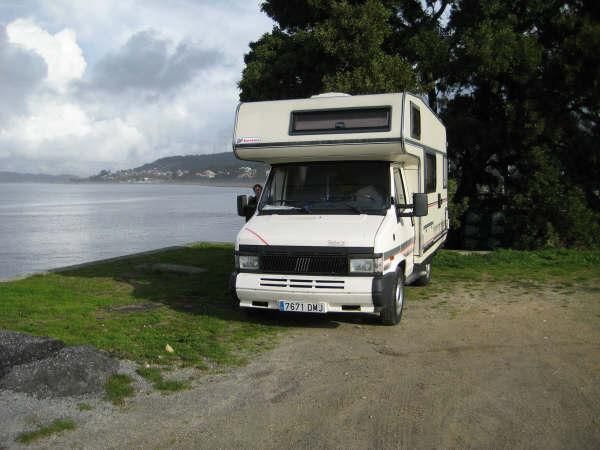 Autocaravana-Wohnm BURSTNER 570 A año 1994.