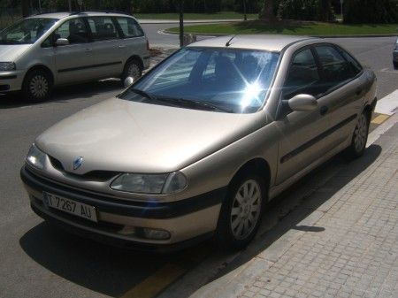 RENAULT LAGUNA 2.2 DT RT - TARRAGONA