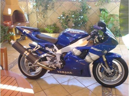 Yamaha yzf r1