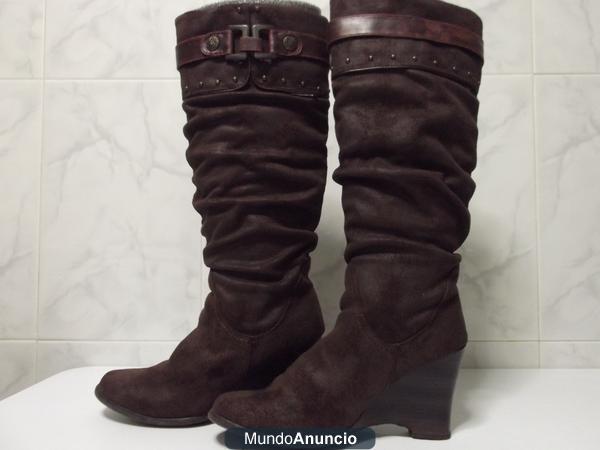 botas MUSTANG nº 39, 40€