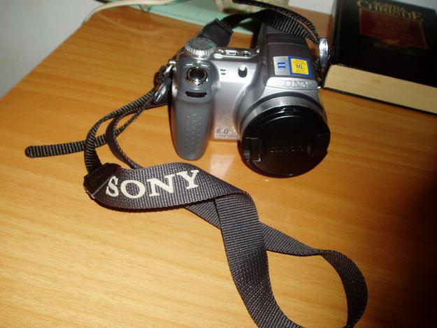 camara sony DSCH2 6MP Z.12X