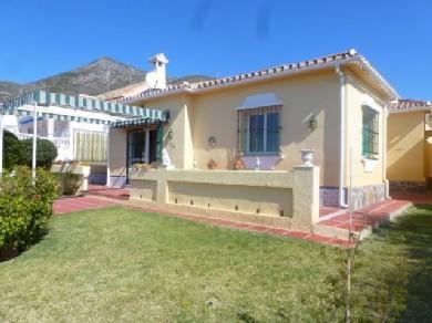 Chalet con 3 dormitorios se vende en Benalmadena Costa, Costa del Sol