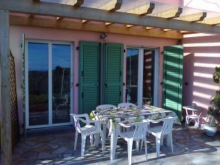 Apartamento en villa : 4/6 personas - vistas a mar - imperia  imperia (provincia de)  liguria  italia