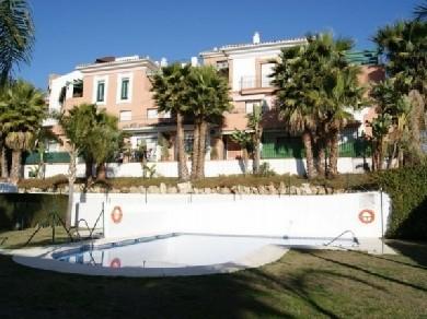 Apartamento con 2 dormitorios se vende en Estepona, Costa del Sol